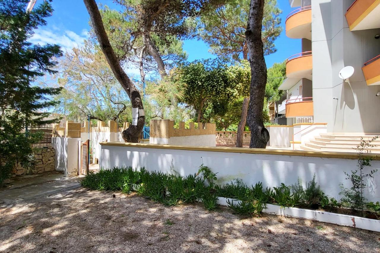Luxury Suites & Apartment Con Accesso Alla Spiaggia E Parcheggio Privato - Vista Mare Lido Conchiglia Esterno foto